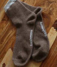 Load the image into the gallery viewer, Engage cashmere socks