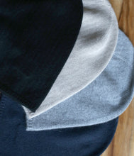Load the image into the gallery viewer, Esisto thin cashmere hat
