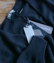 Laden Sie das Bild in den Galerie-Viewer, Esisto Kaschmir Pullover V-Ausschnitt Langarm