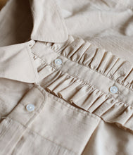 Laden Sie das Bild in den Galerie-Viewer, Lareida Baumwoll Bluse Bluette mit Rüsche