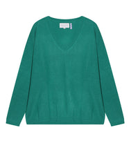 Load the image into the gallery viewer, Les tricots de Léa Cashmere Sweater Monjako V-neck