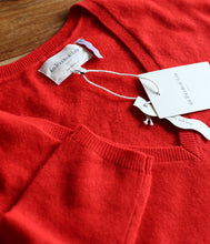 Load the image into the gallery viewer, Les tricots de Léa Cashmere Sweater Monjako V-neck