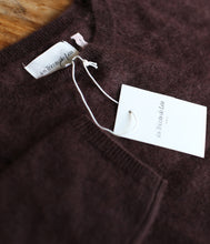 Load the image into the gallery viewer, Les tricots de Léa Cashmere Pullover Mapoupette Round Neckline