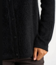 Load the image into the gallery viewer, Les tricots de Léa Wolle-Kaschmir Strickjacke Gigy Rundhals-Ausschnitt