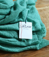 Load the image into the gallery viewer, Pin1876 Cashmere Plaid