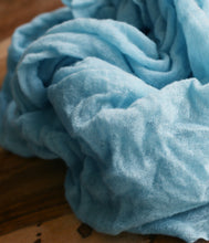 Load the image into the gallery viewer, Pin1876 Cashmere Scarf