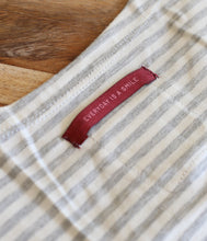 Load the image into the gallery viewer, The Shirt Project Viskose-Mix Shirt Rundhalsausschnitt Langarm Streifen