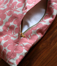 Load the image into the gallery viewer, Swiss Pine Pillow Pattern