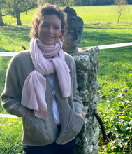 Laden Sie das Bild in den Galerie-Viewer, engage Kaschmir Cardigan