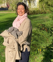 Laden Sie das Bild in den Galerie-Viewer, engage Kaschmir Cardigan