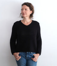 Load the image into the gallery viewer, Esisto Baumwoll-Mix Pullover V-Ausschnitt Langarm

