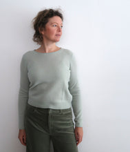 Load the image into the gallery viewer, Esisto Cashmere Jumper Crew Neck
