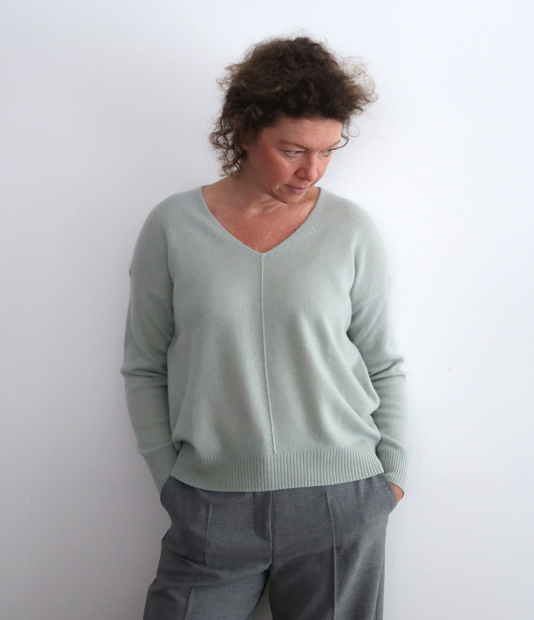Esisto Cashmere V-Neck Sweater