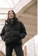 Laden Sie das Bild in den Galerie-Viewer, Scandinavian Edition Winter Daunen Steppjacke Block
