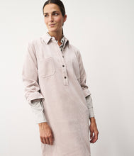 Laden Sie das Bild in den Galerie-Viewer, 0039Italy Cord Hemdblusen Kleid Marisa
