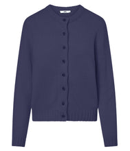 Laden Sie das Bild in den Galerie-Viewer, 0039Italy Kaschmir-Wolle-Mix Strickjacke Giulia Rundhalsausschnitt
