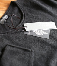 Load the image into the gallery viewer, Esisto Cashmere Jumper Crew Neck
