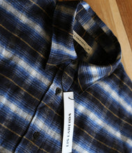Load the image into the gallery viewer, Lareida linen flannel shirt Zelda

