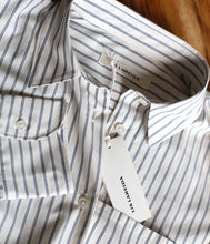 Load the image into the gallery viewer, Lenon striped blouse
