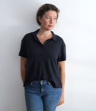 Laden Sie das Bild in den Galerie-Viewer, Majestic Filatures Leinen-Mix Polo

