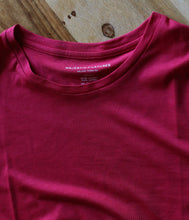 Laden Sie das Bild in den Galerie-Viewer, Majestic Filatures Shirt Lyocell-Baumwoll-Mix Shirt Rundhalsausschnitt Kurzarm
