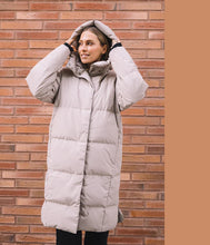 Laden Sie das Bild in den Galerie-Viewer, Scandinavian Edition Winter Daunen Steppmantel Swell
