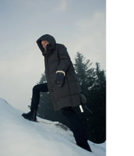 Laden Sie das Bild in den Galerie-Viewer, Scandinavian Edition Winter Daunen Steppmantel Swell
