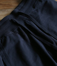 Load the image into the gallery viewer, The Shirt Project Bio Baumwoll Sweat Short
