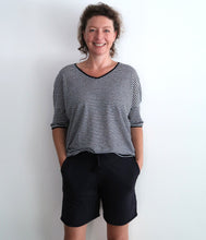 Load the image into the gallery viewer, The Shirt Project Bio Baumwoll Sweat Short
