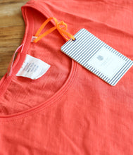 Laden Sie das Bild in den Galerie-Viewer, The Shirt Project Organic Baumwoll Shirt Rundhalsausschnitt Kurzarm
