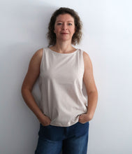 Laden Sie das Bild in den Galerie-Viewer, The Shirt Project Organic Baumwoll Top
