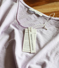 Laden Sie das Bild in den Galerie-Viewer, Trusted Handwork Baumwoll T-Shirt Nimes V-Ausschnitt Halbarm
