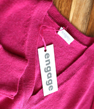 Load the image into the gallery viewer, engage cashmere jumper V-neck
