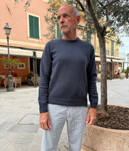 Load the image into the gallery viewer, engage Mens Cashmere Recycled Crew Neck Sweater
