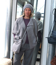 Load the image into the gallery viewer, Eng Cashmere Open Poncho Jacket
