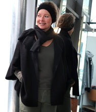 Load the image into the gallery viewer, Eng Cashmere Open Poncho Jacket
