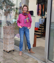 Laden Sie das Bild in den Galerie-Viewer, Re_Branded recycelt Kaschmir-Mix Pullover Rundhalsausschnitt

