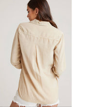 Laden Sie das Bild in den Galerie-Viewer, Bella Dahl Bluse Button Down
