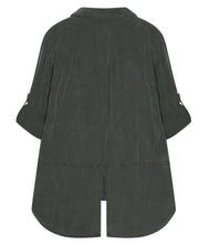 Load the image into the gallery viewer, Bella Dahl Blouse Split Back
