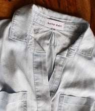 Load the image into the gallery viewer, Bella Dahl Blouse Split Back
