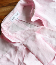 Load the image into the gallery viewer, Bella Dahl Blouse Split Back

