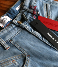 Laden Sie das Bild in den Galerie-Viewer, Cambio Jeans Kacie Blue Denim

