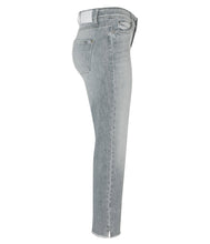 Laden Sie das Bild in den Galerie-Viewer, Cambio Jeans Piper Short

