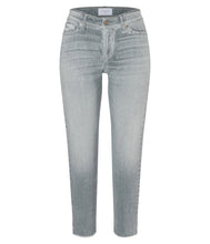 Laden Sie das Bild in den Galerie-Viewer, Cambio Jeans Piper Short

