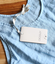 Laden Sie das Bild in den Galerie-Viewer, Crossley Italy Leinen Kleid Litim

