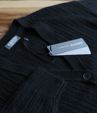 Load the image into the gallery viewer, Esisto Wool Cashmere Cardigan
