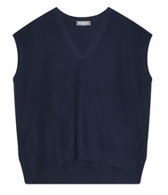 Load the image into the gallery viewer, Esisto Thin Cashmere V-Neck Tank Top
