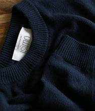 Load the image into the gallery viewer, Isìmo Recycled Cashmere Crew Neck Sweater
