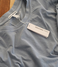 Laden Sie das Bild in den Galerie-Viewer, James Perse Baumwoll Shirt Rundhals Kurzarm
