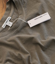 Laden Sie das Bild in den Galerie-Viewer, James Perse Baumwoll Shirt Rundhals Kurzarm
